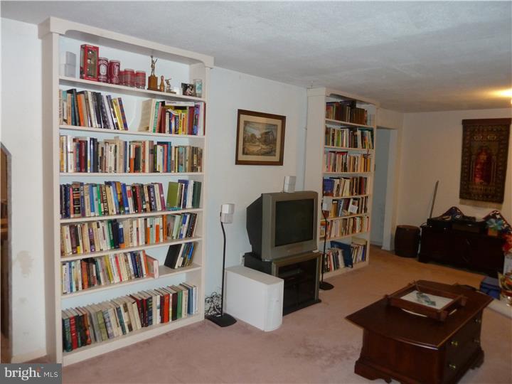 605 Meadowlark Road Audubon, PA 19403 - Photo 14 of 24 Gallery Image 14