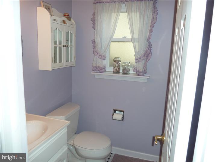 605 Meadowlark Road Audubon, PA 19403 - Photo 15 of 24 Gallery Image 15