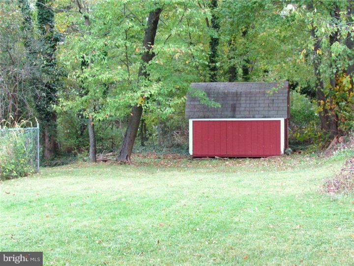 605 Meadowlark Road Audubon, PA 19403 - Photo 19 of 24 Gallery Image 19