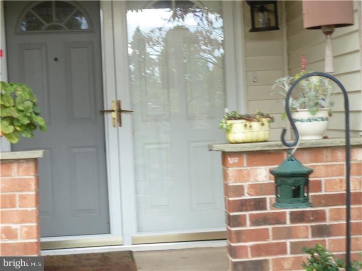 605 Meadowlark Road Audubon, PA 19403 - Photo 4 of 24 Gallery Image 4