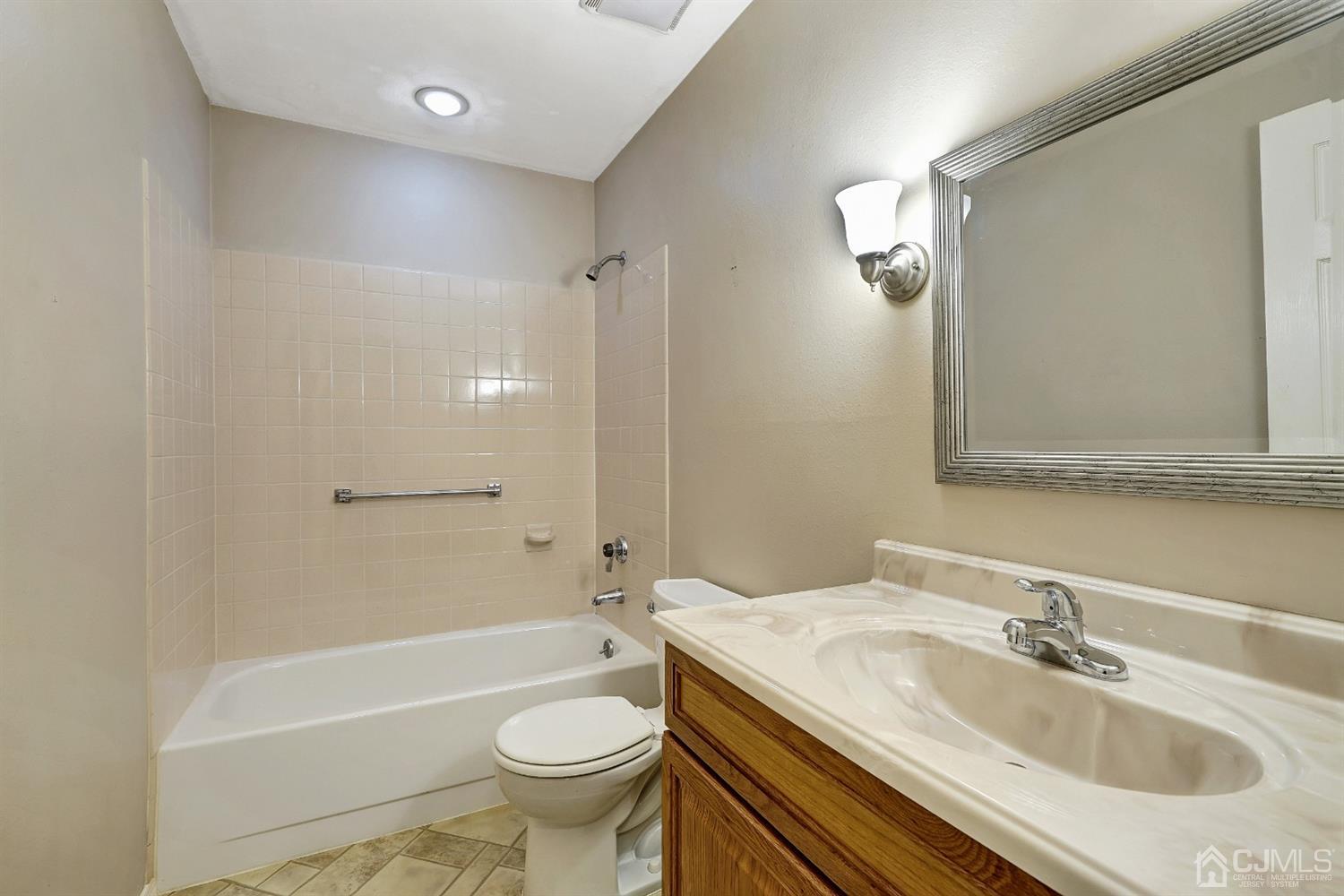 270A Convent Road, Unit B Monroe Township, NJ 08831 - Photo 15 of 27 Gallery Image 15