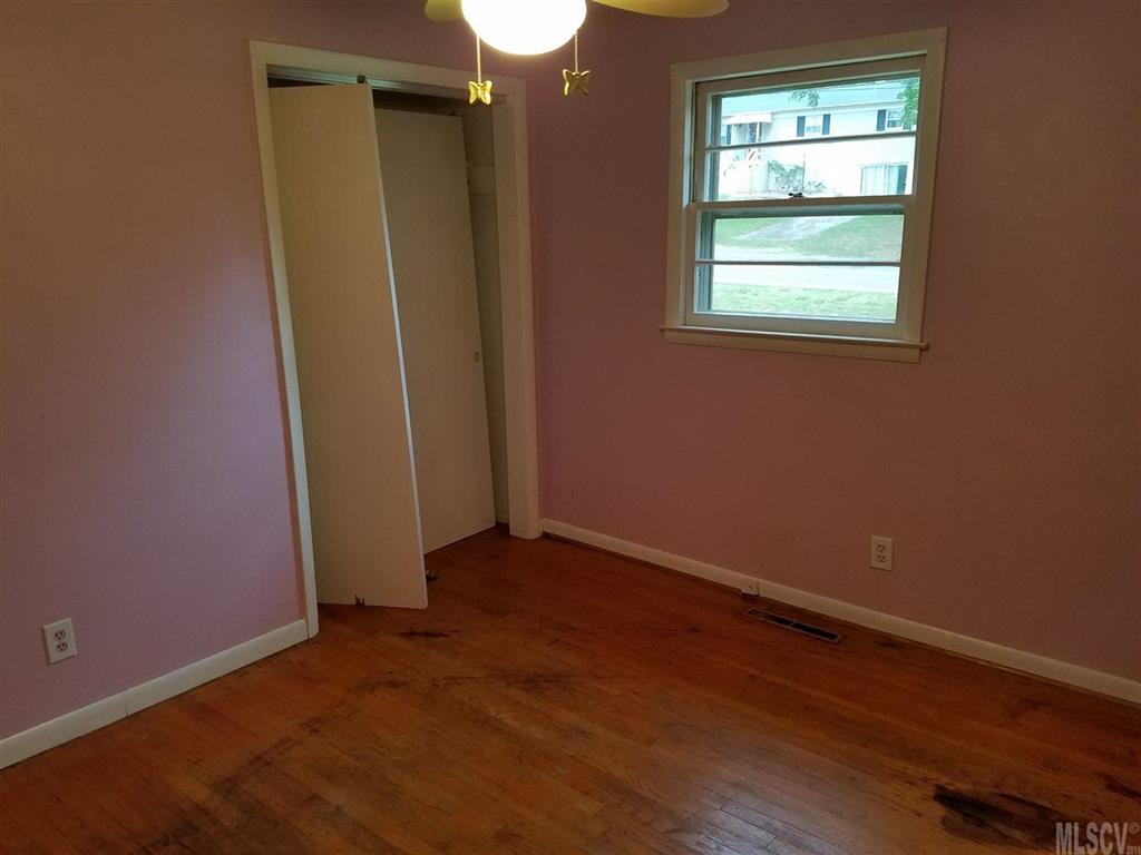 809 4th Street Southwest Conover, NC 28613 - Photo 7 of 25 Gallery Image 7