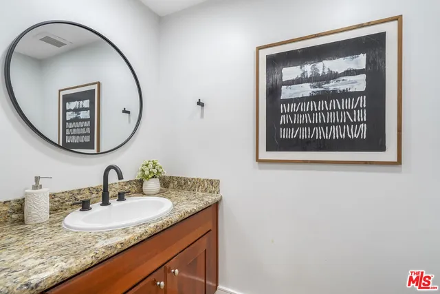 $1,215,000 | 1878 Greenfield Avenue, Unit 104, Los Angeles, CA 90025