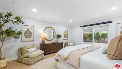 $1,215,000 | 1878 Greenfield Avenue, Unit 104, Los Angeles, CA 90025