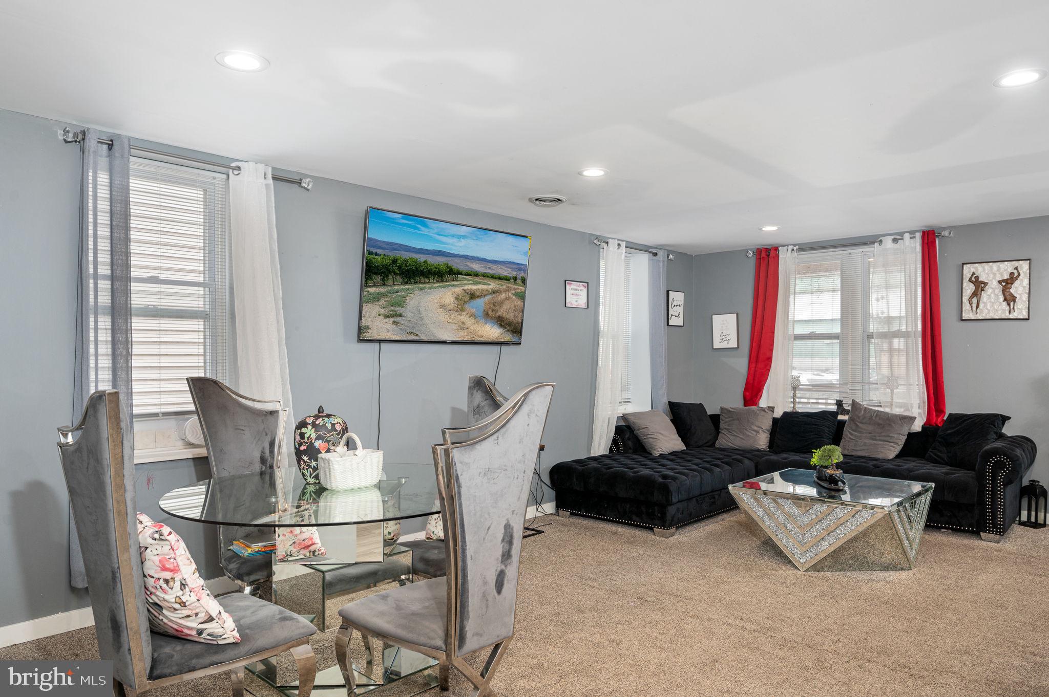 11 Montello Road Reading, PA 19608 - Photo 16 of 29 Dining & Living Areas