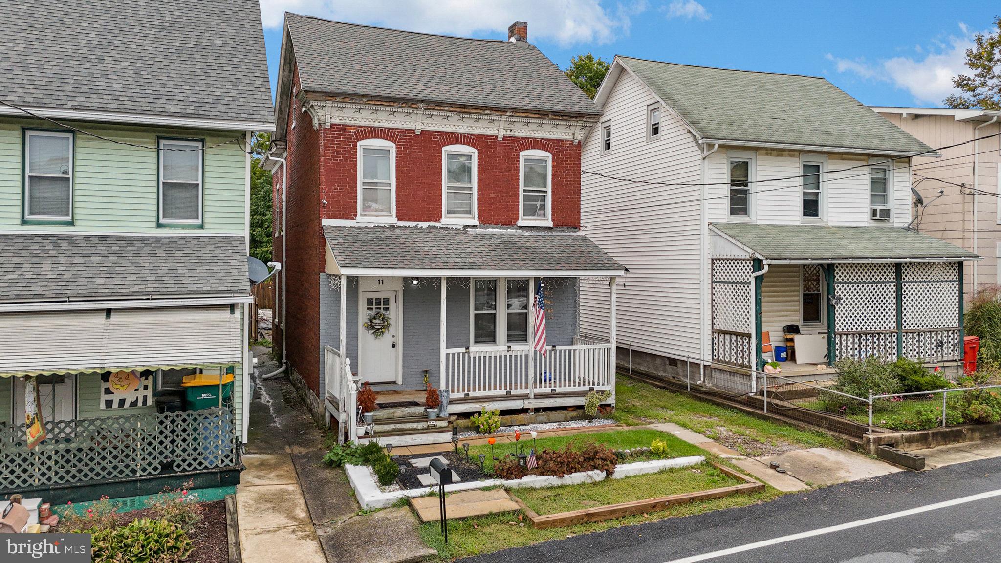 11 Montello Road Reading, PA 19608 - Photo 2 of 29