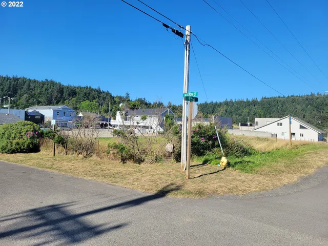 $795,000 | 0 5th, Port Orford, OR 97465