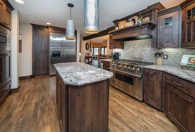 $1,600,000 | 17022 North Golden Drive, Colbert, WA 99005