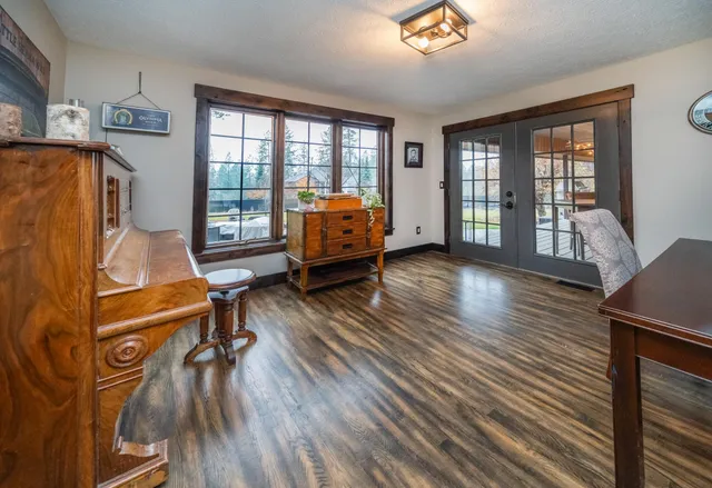 $1,600,000 | 17022 North Golden Drive, Colbert, WA 99005