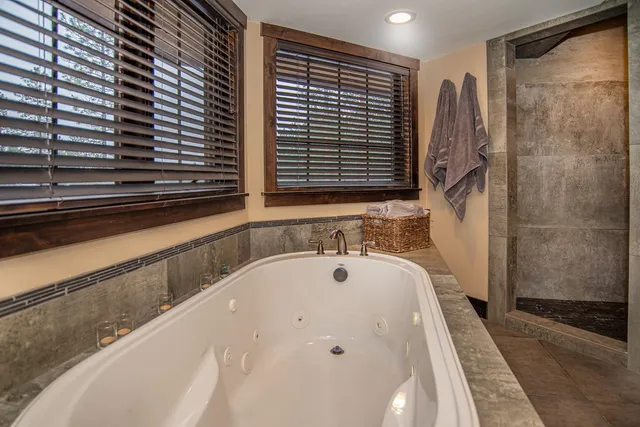 $1,600,000 | 17022 North Golden Drive, Colbert, WA 99005