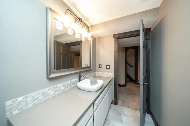 $1,600,000 | 17022 North Golden Drive, Colbert, WA 99005