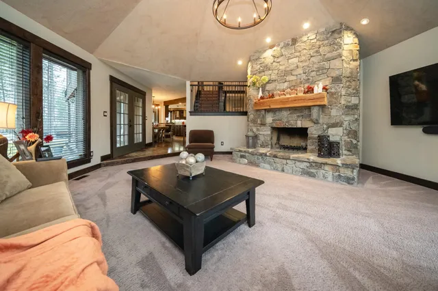 $1,600,000 | 17022 North Golden Drive, Colbert, WA 99005