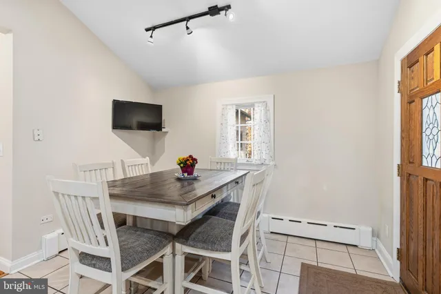 $1,070,000 | 1116 Wooded Way Drive, Media, PA 19063