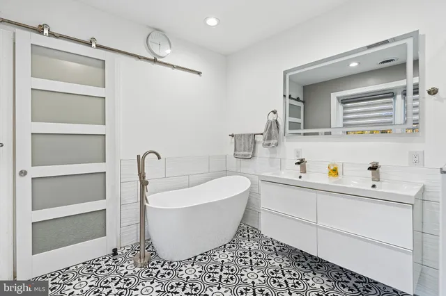 $1,070,000 | 1116 Wooded Way Drive, Media, PA 19063