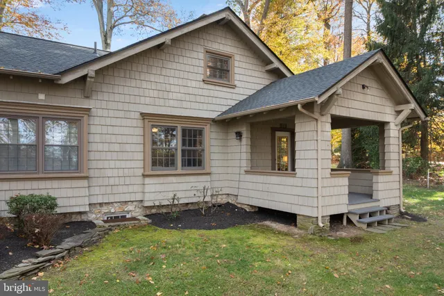 $1,070,000 | 1116 Wooded Way Drive, Media, PA 19063