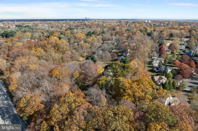 $1,070,000 | 1116 Wooded Way Drive, Media, PA 19063