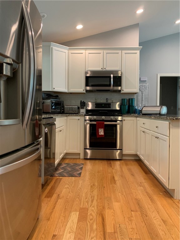3238 West Shore Road Warwick, RI 02886 - Photo 11 of 24
