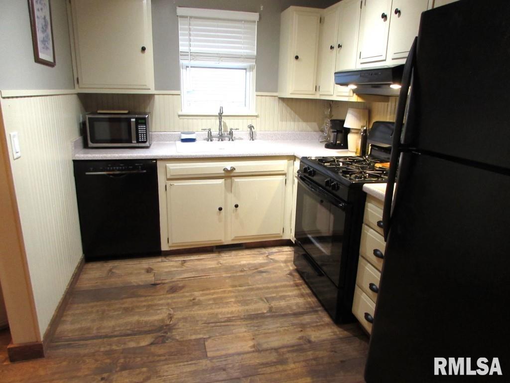 400 Hamilton Street Washington, IL 61571 - Photo 9 of 21 Gallery Image 9