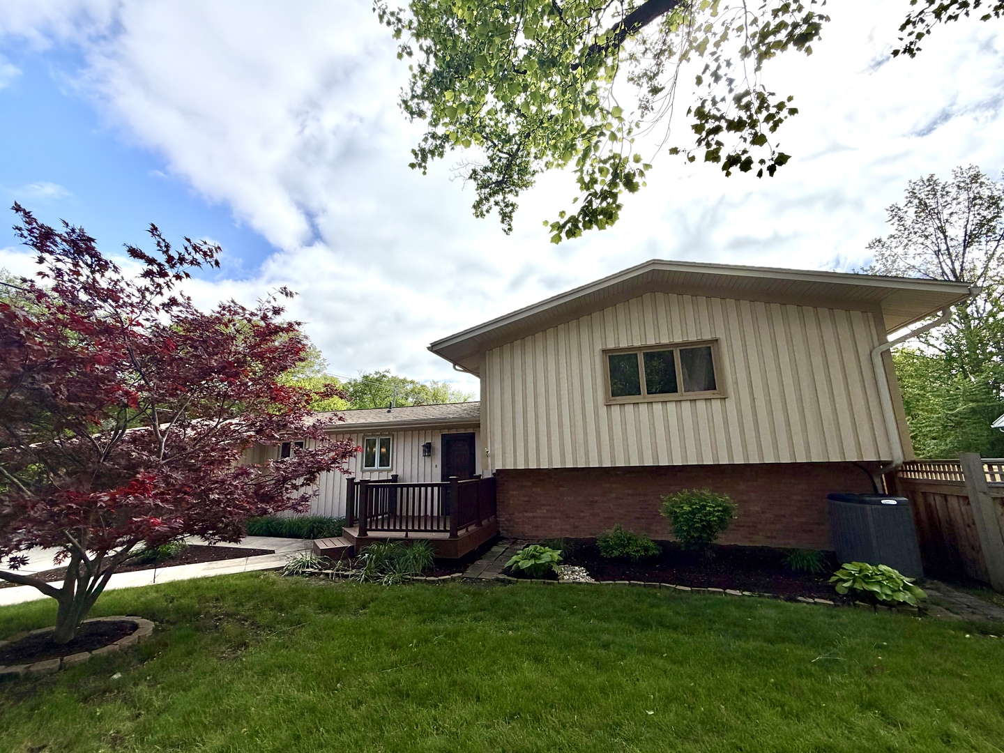 602 Ridgeway Avenue Champaign, IL 61821 - Photo 2 of 53