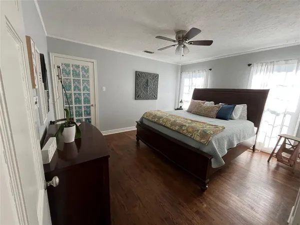 a room with furniture a washer and dryer