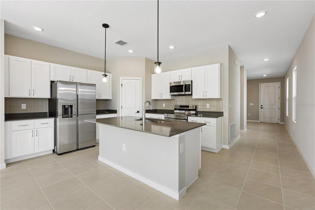 4532 Northwest 37th Street Road Ocala, FL 34482 - Photo 9 of 15