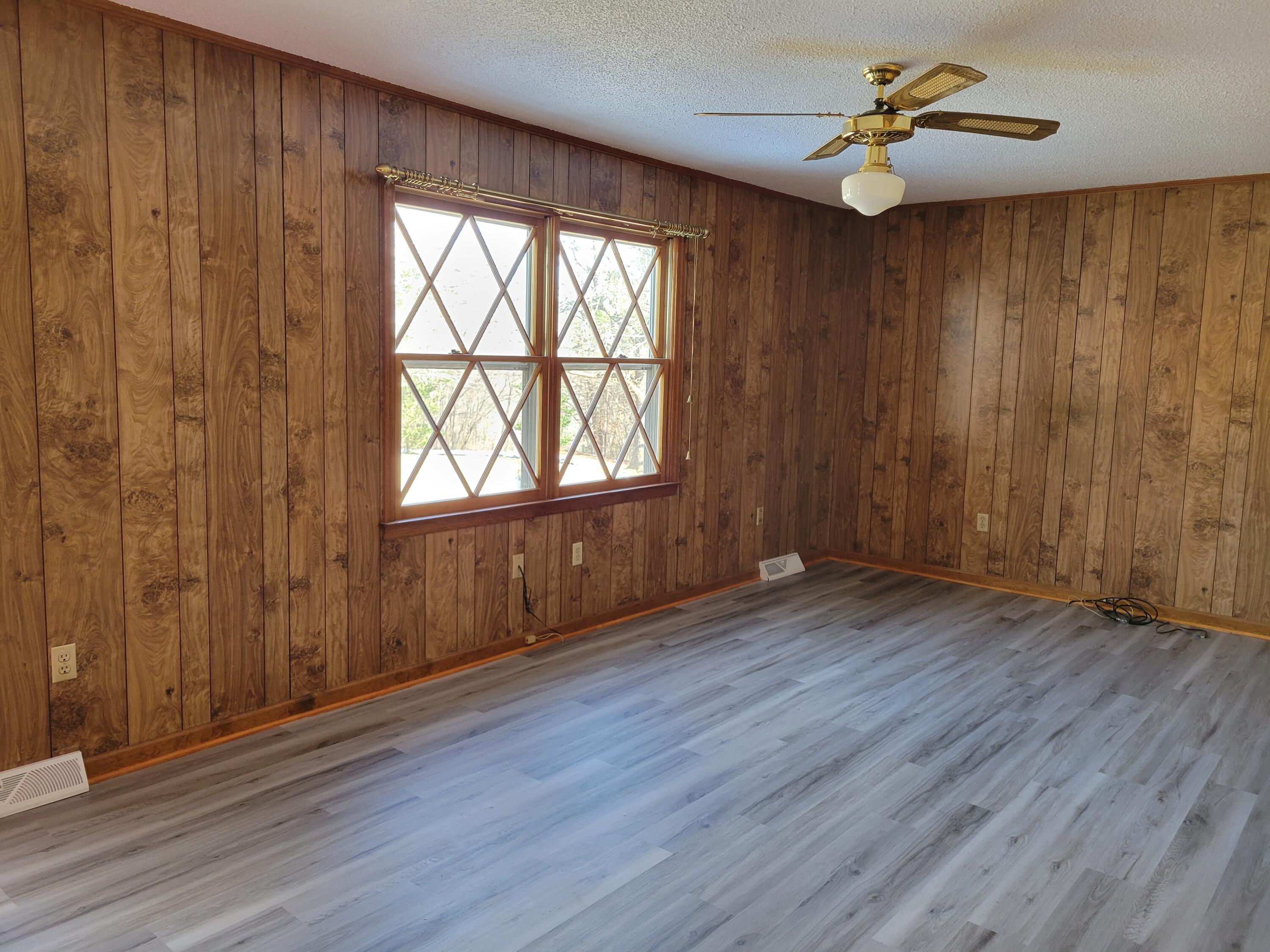 1231 Horseshoe Point Road Henry, VA 24102 - Photo 32 of 33 20220127_135307