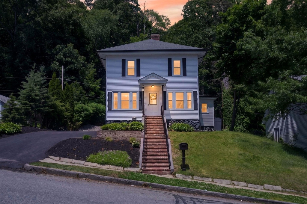 26 Rob Roy Road Worcester, MA 01602 - Photo 2 of 30