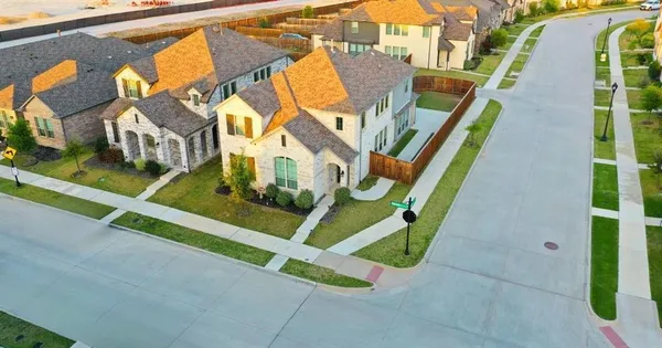 a view of an outdoor space