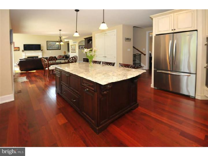 501 Hoyt Road Huntingdon Valley, PA 19006 - Photo 3 of 24