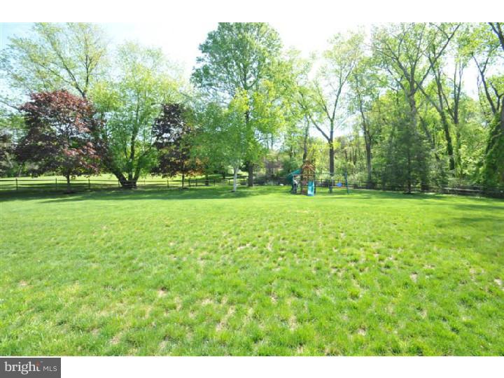 501 Hoyt Road Huntingdon Valley, PA 19006 - Photo 22 of 24