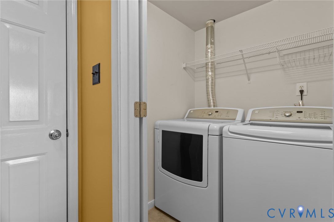 6106 Lookout Point Circle Midlothian, VA 23112 - Photo 15 of 42 a utility room with dryer and washer