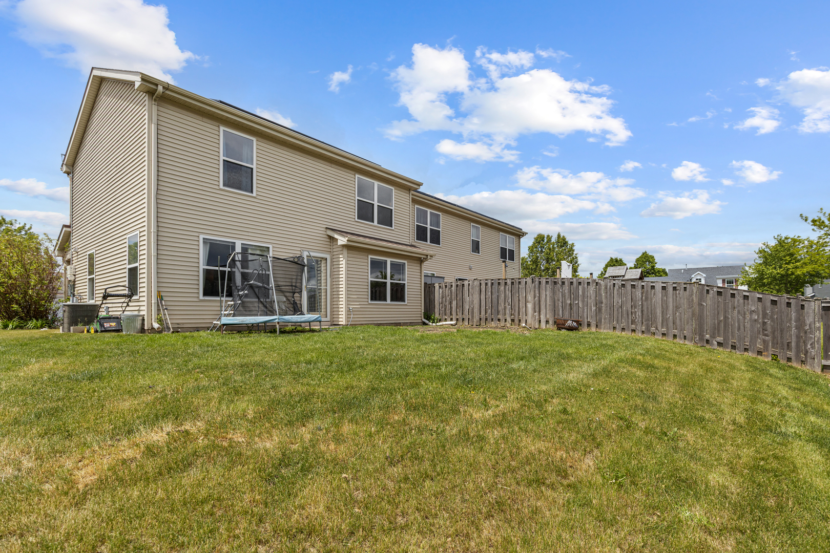 1929 Diamond Head Trail Pingree Grove, IL 60140 - Photo 2 of 2 a view of a house with backyard and porch