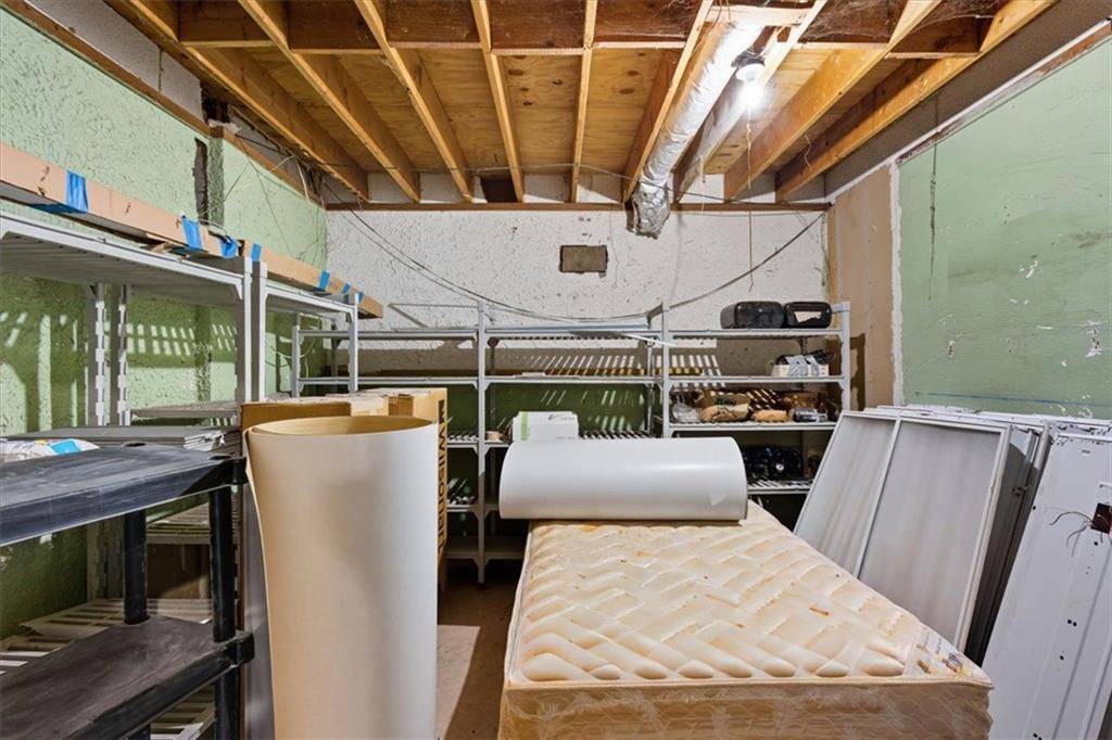 31 Powder Mill Drive Dallas, GA 30157 - Photo 30 of 41 a view of roof deck with table and chairs