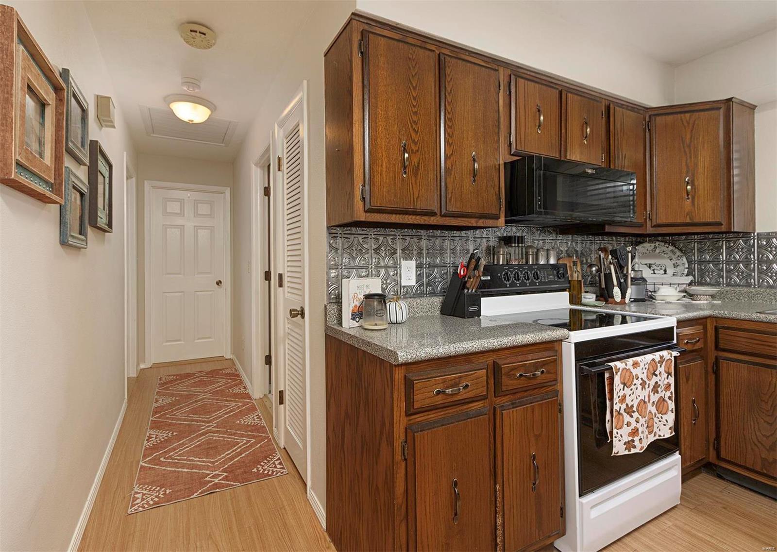 812 O'fallon Troy Road Lebanon, IL 62254 - Photo 14 of 60 Gallery Image 14