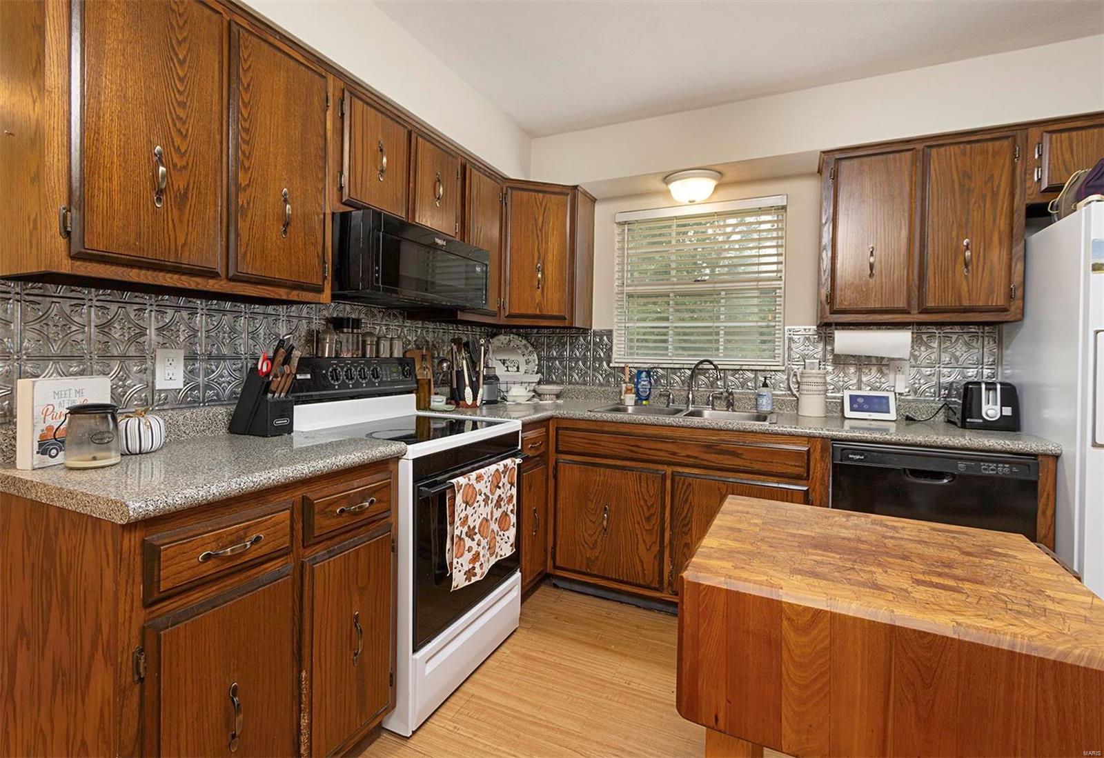 812 O'fallon Troy Road Lebanon, IL 62254 - Photo 16 of 60 Gallery Image 16