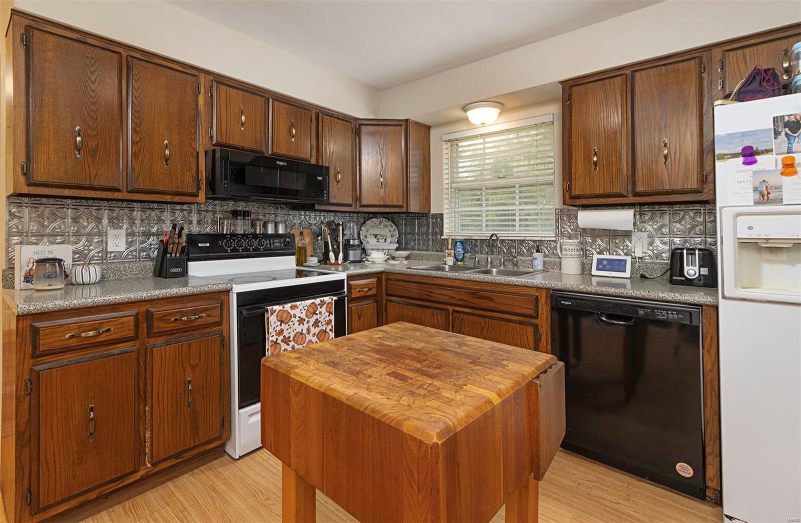 812 O'fallon Troy Road Lebanon, IL 62254 - Photo 17 of 60 Gallery Image 17
