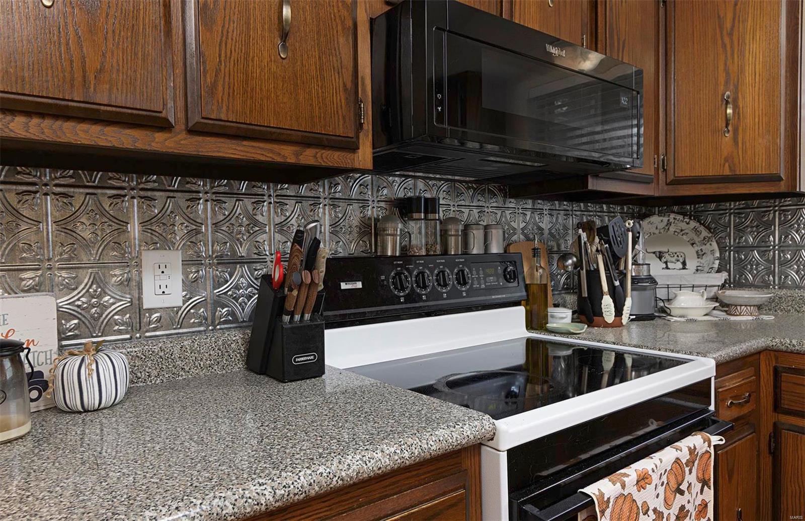 812 O'fallon Troy Road Lebanon, IL 62254 - Photo 19 of 60 Gallery Image 19