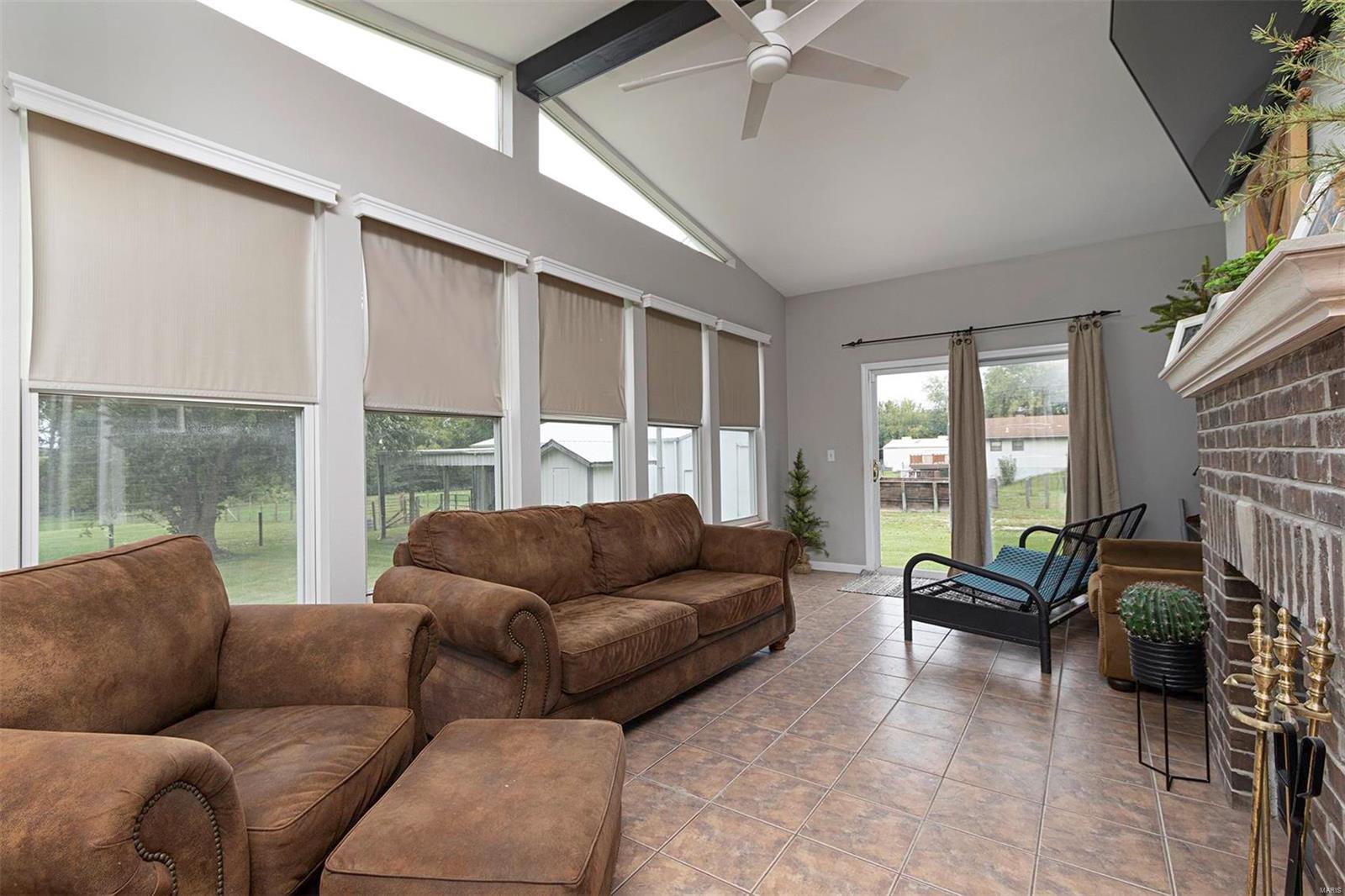 812 O'fallon Troy Road Lebanon, IL 62254 - Photo 37 of 60 Gallery Image 37