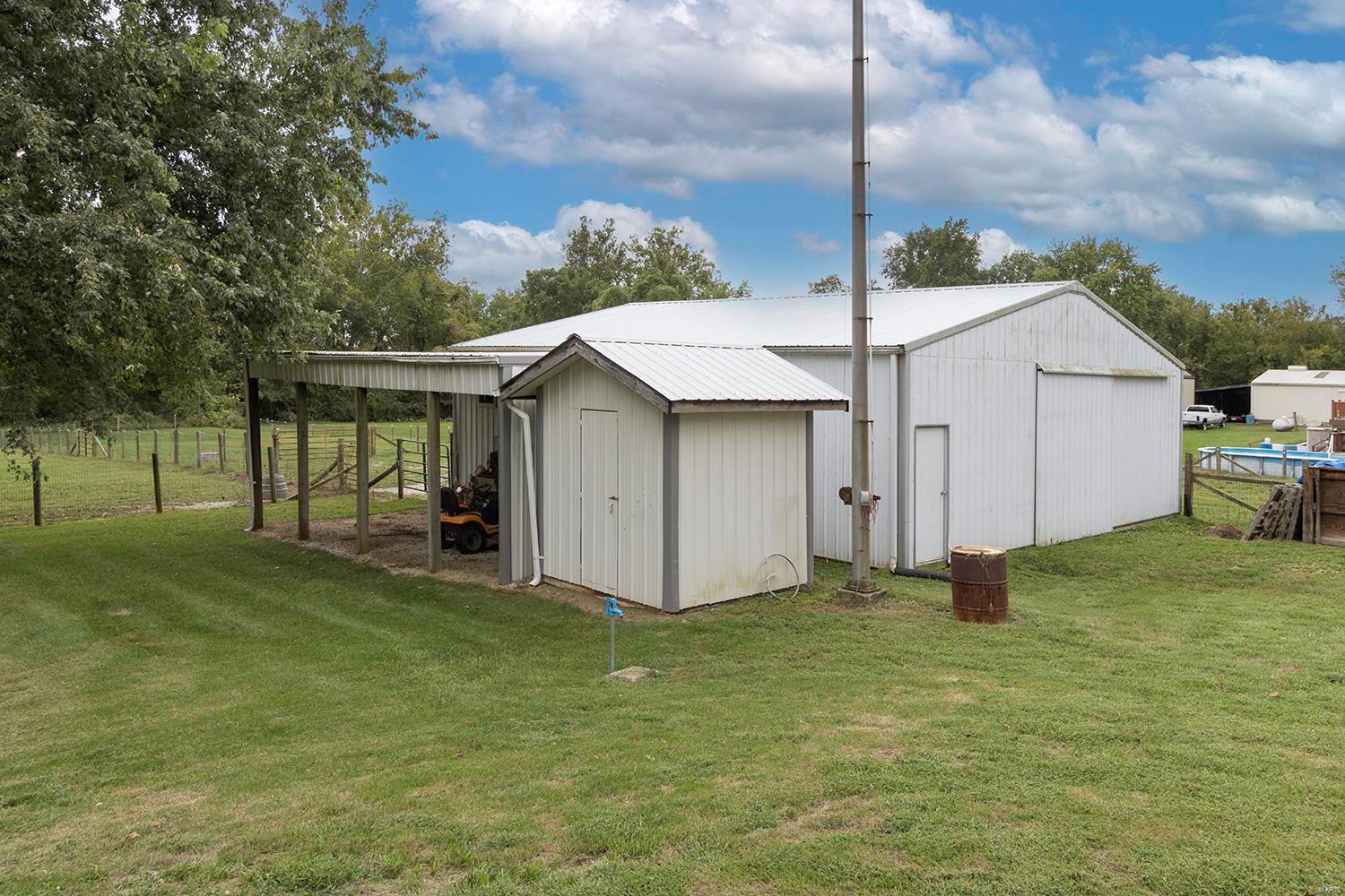 812 O'fallon Troy Road Lebanon, IL 62254 - Photo 46 of 60 Gallery Image 46