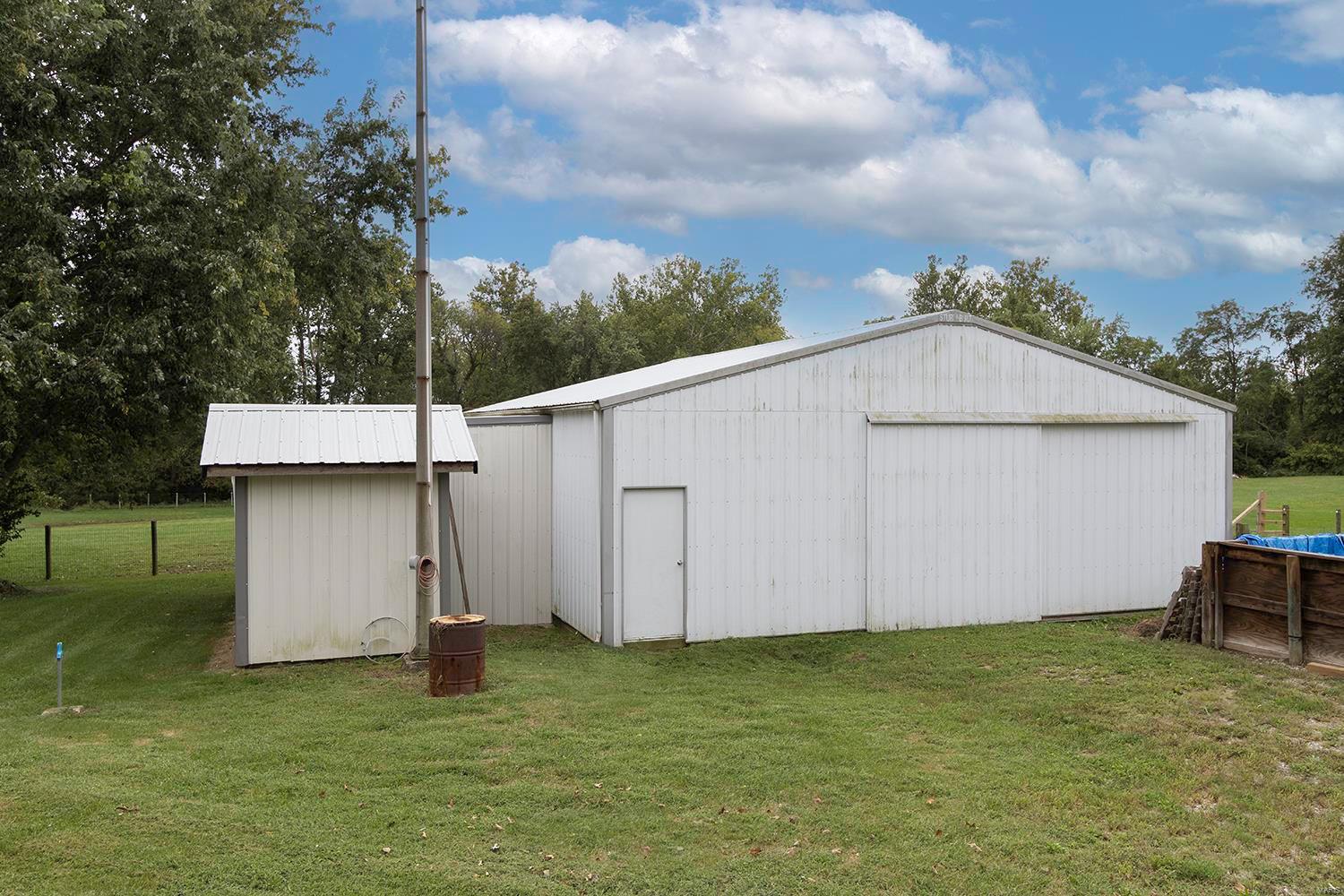812 O'fallon Troy Road Lebanon, IL 62254 - Photo 47 of 60 Gallery Image 47
