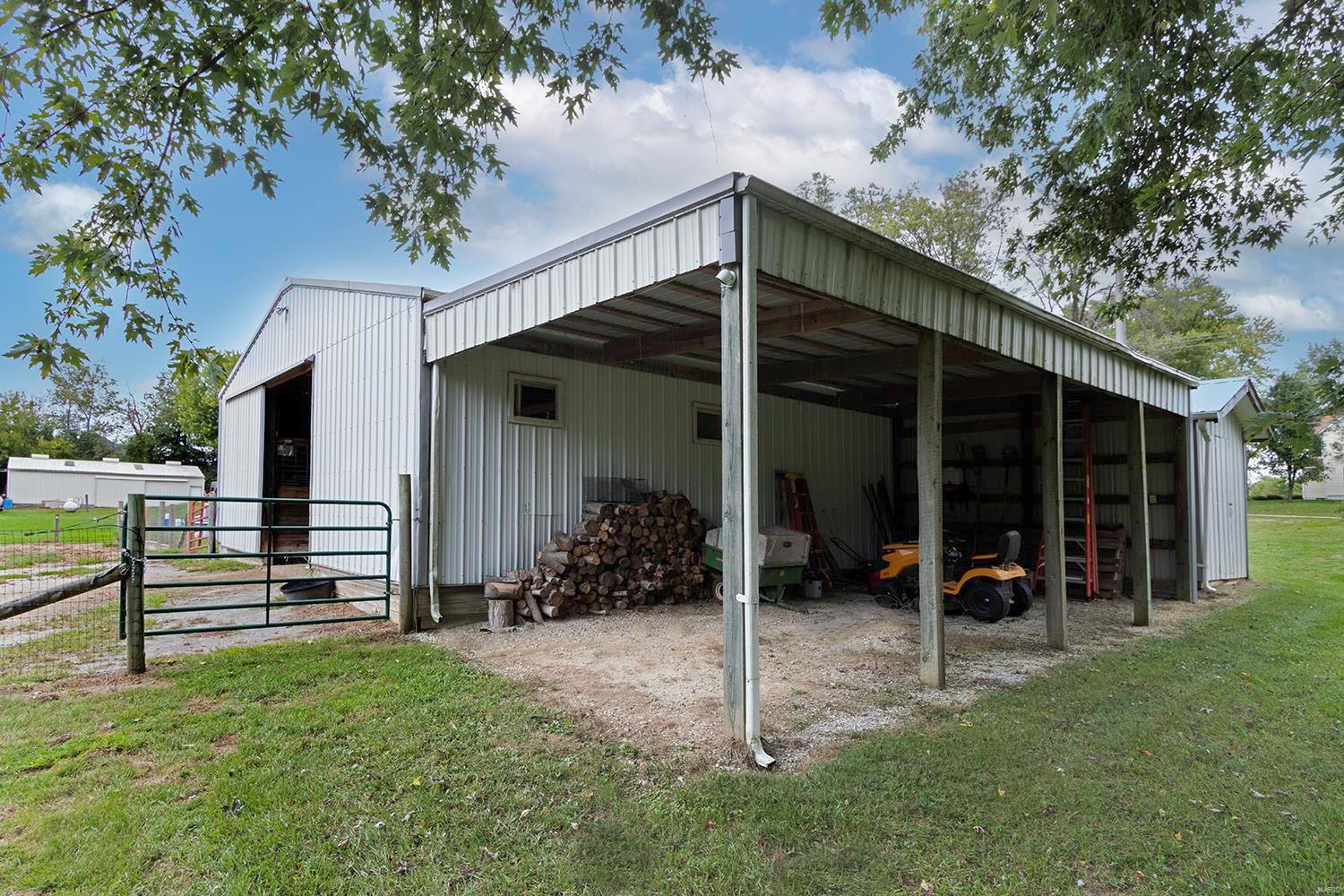 812 O'fallon Troy Road Lebanon, IL 62254 - Photo 49 of 60 Gallery Image 49