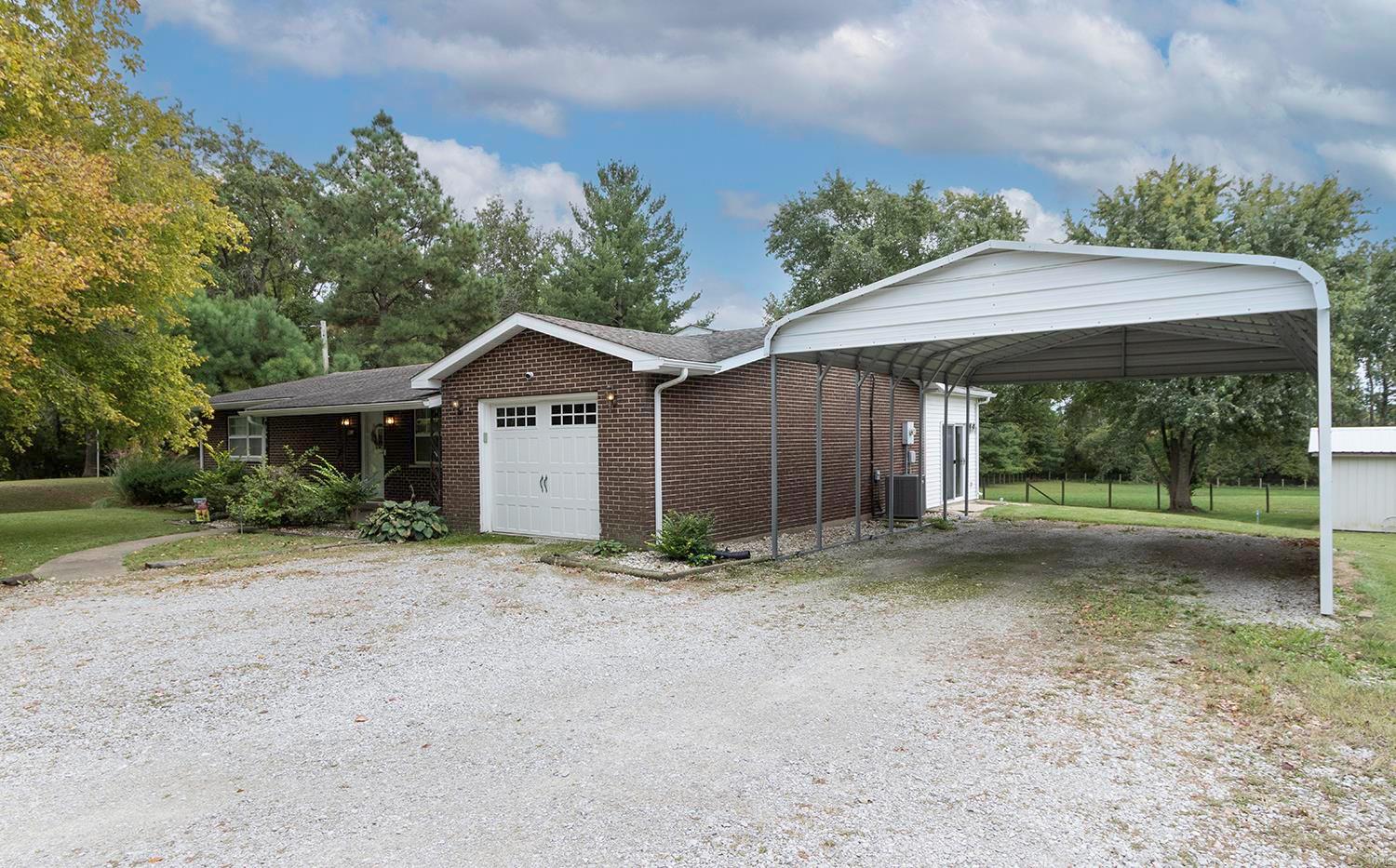 812 O'fallon Troy Road Lebanon, IL 62254 - Photo 5 of 60 Gallery Image 5