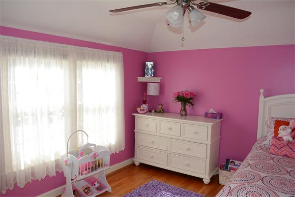 135 Oak Hollow Road Springfield, MA 01128 - Photo 13 of 22