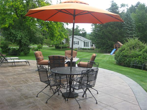 135 Oak Hollow Road Springfield, MA 01128 - Photo 17 of 22