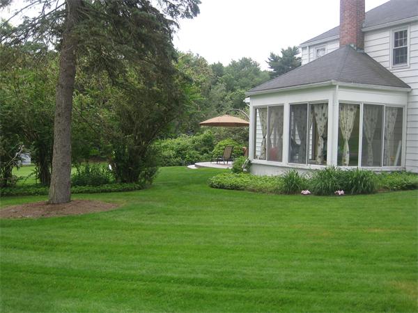135 Oak Hollow Road Springfield, MA 01128 - Photo 18 of 22