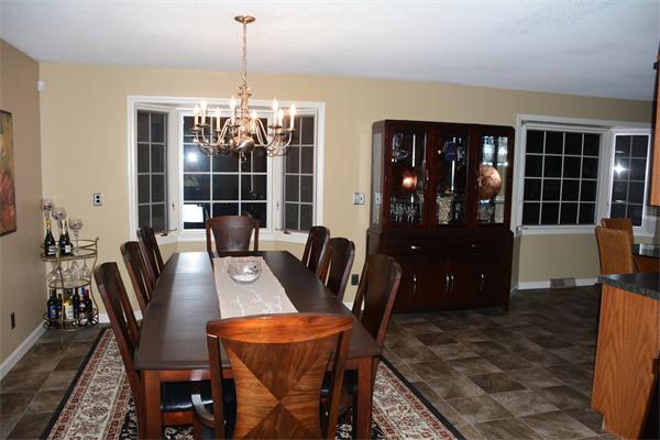 135 Oak Hollow Road Springfield, MA 01128 - Photo 3 of 22