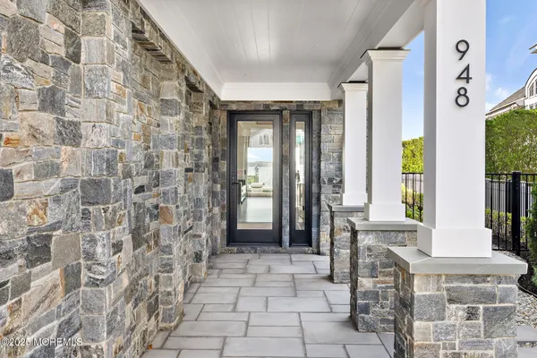 $14,999,000 | 948 Lagoon Lane South, Mantoloking, NJ 08738