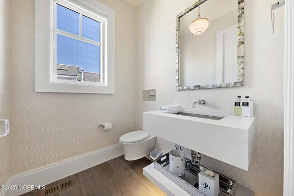 $14,999,000 | 948 Lagoon Lane South, Mantoloking, NJ 08738