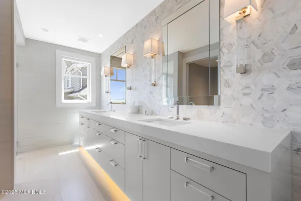 $14,999,000 | 948 Lagoon Lane South, Mantoloking, NJ 08738
