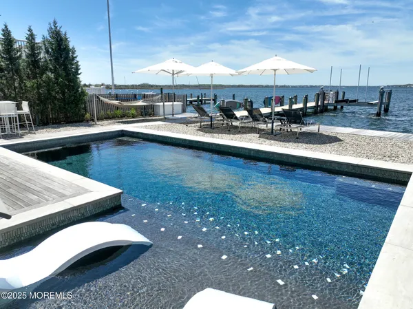 $14,999,000 | 948 Lagoon Lane South, Mantoloking, NJ 08738